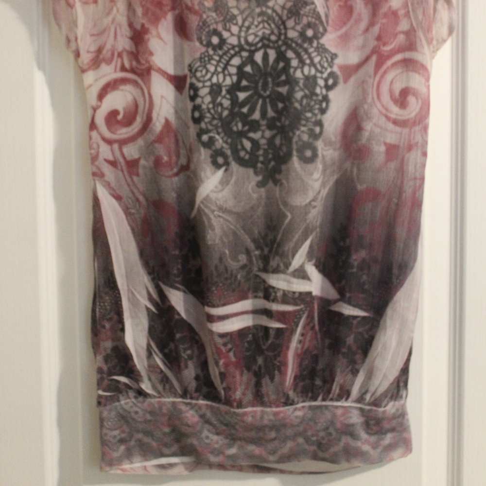 Vanity Blouse - Picture 2 of 2